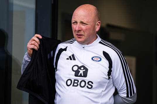 Head coach Nils Lexerød of Vålerenga