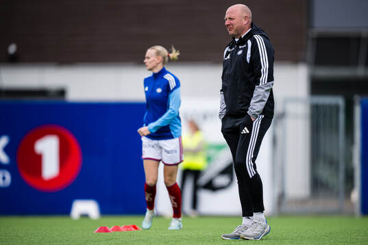 Head coach Nils Lexerød of Vålerenga