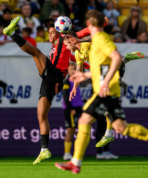 Brommapojkarnas Sion Oppong och Elfsborgs Julius Magnusson