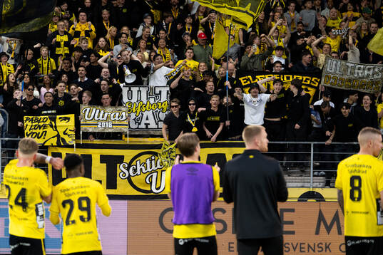 Elfsborgs supportrar jublar