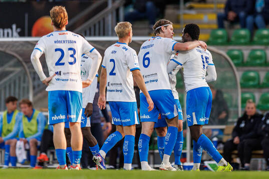 IFK Värnamos Hugo Andersson och Souleymane Coulibaly