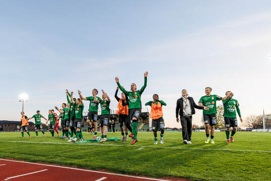 Varbergs spelare jublar