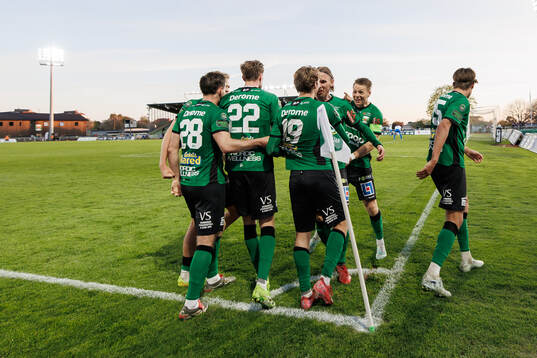 Varbergs spelare jublar