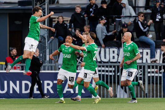 Brages Pontus Jonsson jublar