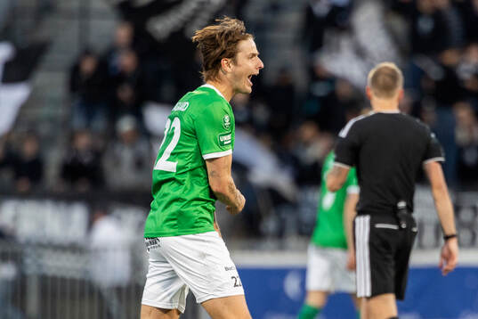 Brages Tobias Stagaard jublar