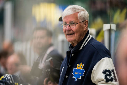 Head coach Stig Salming of Sweden Legends