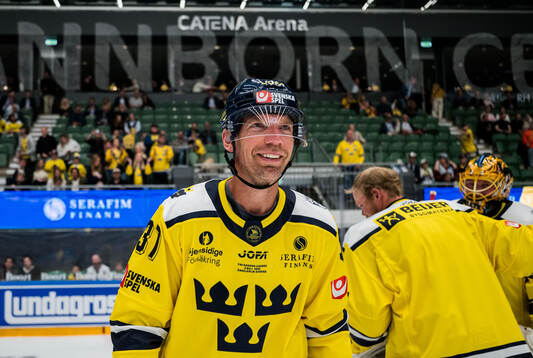 Mikael Samuelsson of Sweden Legends