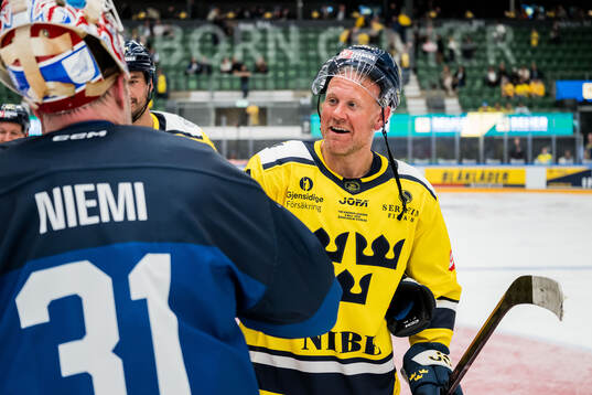 Patric Hörnqvist of Sweden Legends