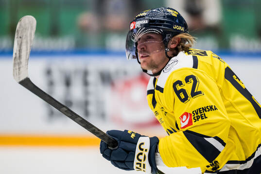 Carl Hagelin of Sweden Legends