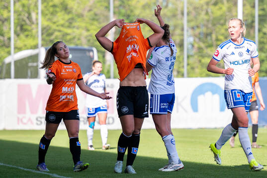Kristianstads Alexandra Johannsdottir agerar