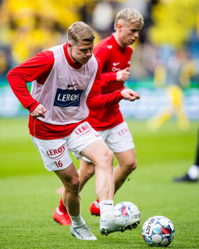 Kristian Eriksen of Brann warms up
