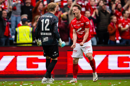 Felix Horn Myhre of Brann celebrates