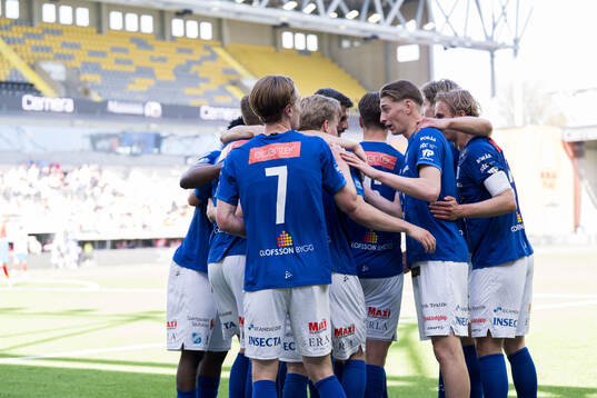 Norrbys spelare jublar