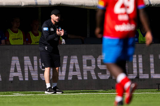 Norrbys tränare Tobias Linderoth