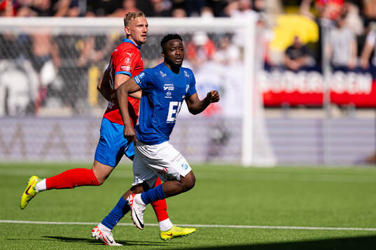 Helsingborgs Jakob Voelkerling Persson och Norrbys Azeez