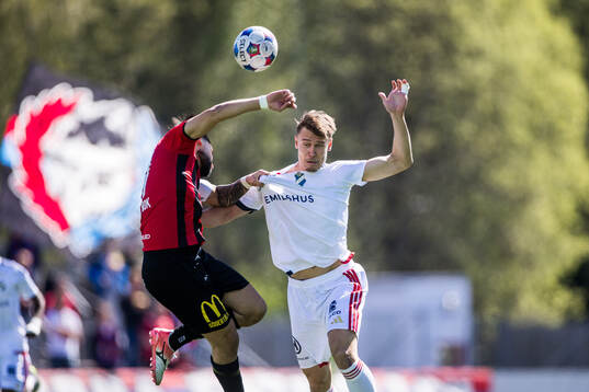 Nordic Uniteds Jonathan Gursac och Östers Matias Tamminen