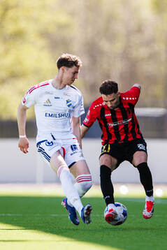 Östers Samuel Burakowsky och Nordic Uniteds Aziz Harabi