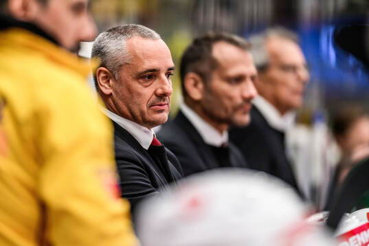 Head coach Jan Cadieux of Switzerland