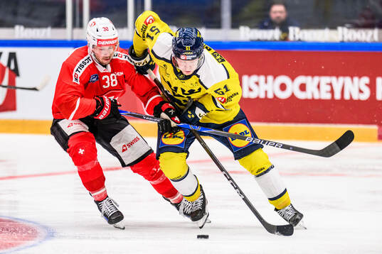 Lukas Frick of Switzerland and Emil Heineman of Sweden
