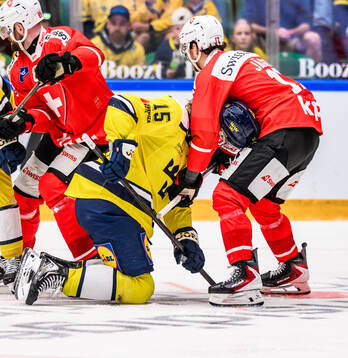 Jack Berglund of Sweden and Ken Jäger of Switzerland