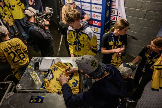 Oliver Ekman-Larsson of Sweden