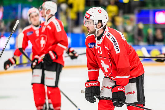 Nico Hischier of Schweiz looks dejected