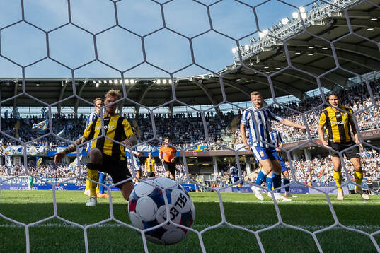 Hammarbys Victor Eriksson gör 1-0