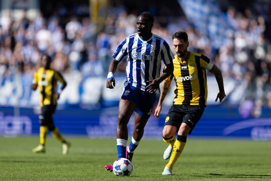 IFK Göteborgs Rockson Yeboah och Hammarbys Nahir Besara