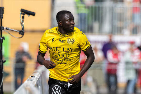Mjällbys Abdoulie Manneh jublar