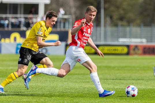 Mjällbys Elliot Stroud och Degerfors Ludvig Fritzson