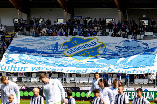 Oddevolds klack med tifo