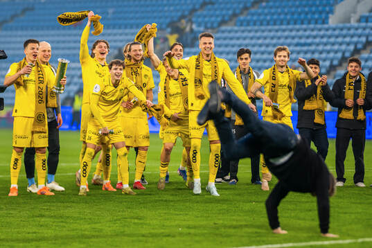 Håkon Evjen and players of Bodø/Glimt celebrate