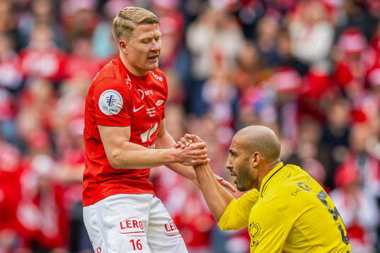 Kristian Eriksen of Brann and Haitam Aleesami of Bodø/Glimt