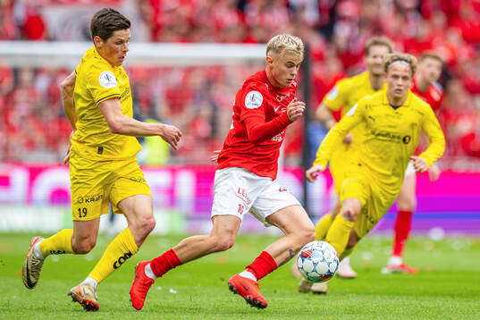 Sondre Brunstad Fet of Bodø/Glimt and Kristall Ingason of