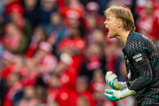 Goalkeeper Simen Vidtun Nilsen of Brann