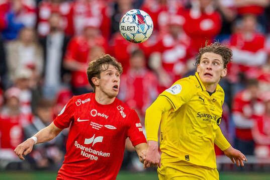Niklas Jensen Wassberg of Brann and Isak Dybvik Määttä