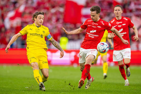 Patrick Berg of Bodø/Glimt and Felix Horn Myhre of Brann