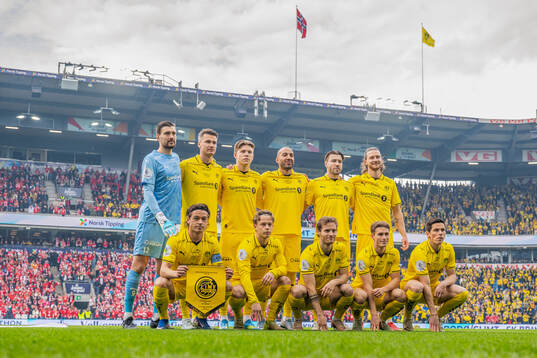 The starting eleven of Bodø/Glimt pose for a team photo