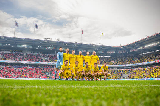 The starting eleven of Bodø/Glimt pose for a team photo