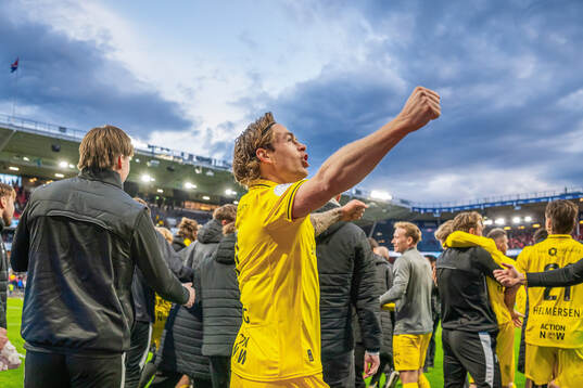 Patrick Berg of Bodø/Glimt celebrates after winning the