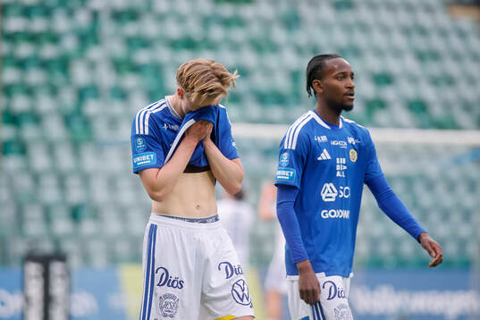 GIF Sundsvalls Malte Hallin och Joshua Mambu deppar