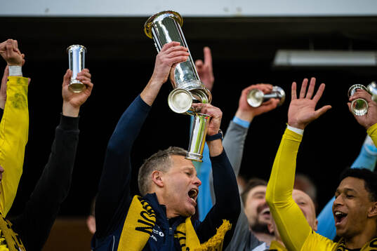 Head coach Kjetil Knutsen of Bodø/Glimt celebrates with