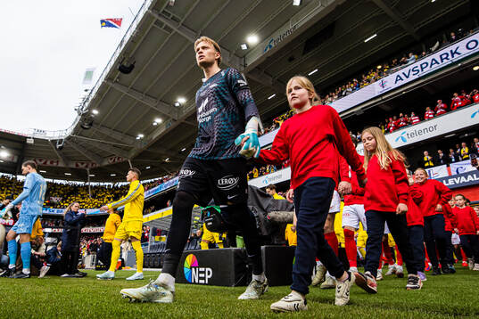 Goalkeeper Simen Vidtun Nilsen of Brann