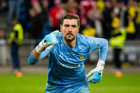 Goalkeeper Nikita Haikin of Bodø/Glimt celebrates
