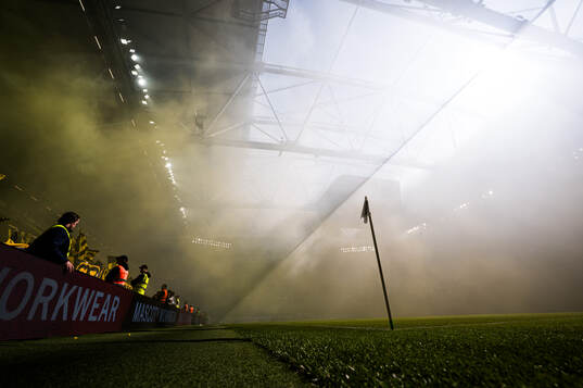 Matchen avbruten på grund av rökutveckling