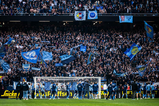 Djurgårdens supportrar jublar