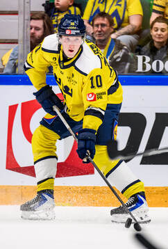 Simon Holmström of Sweden