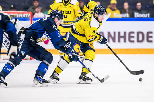 Linus Karlsson of Sweden