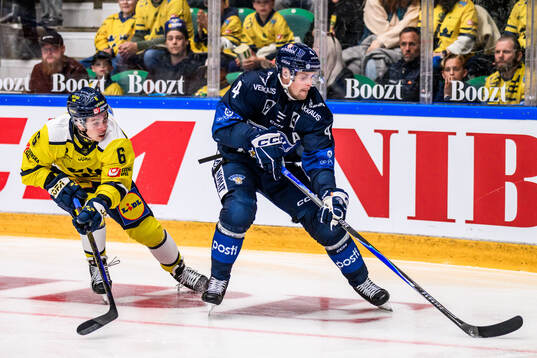 Isac Hedqvist of Sweden and Mikko Lehtonen of Finland