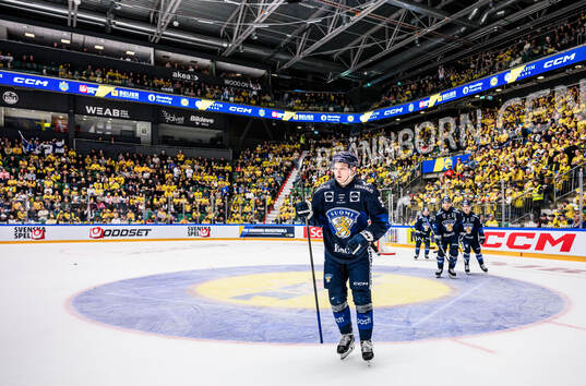 Lenni Hämeenaho of Finland celebrates